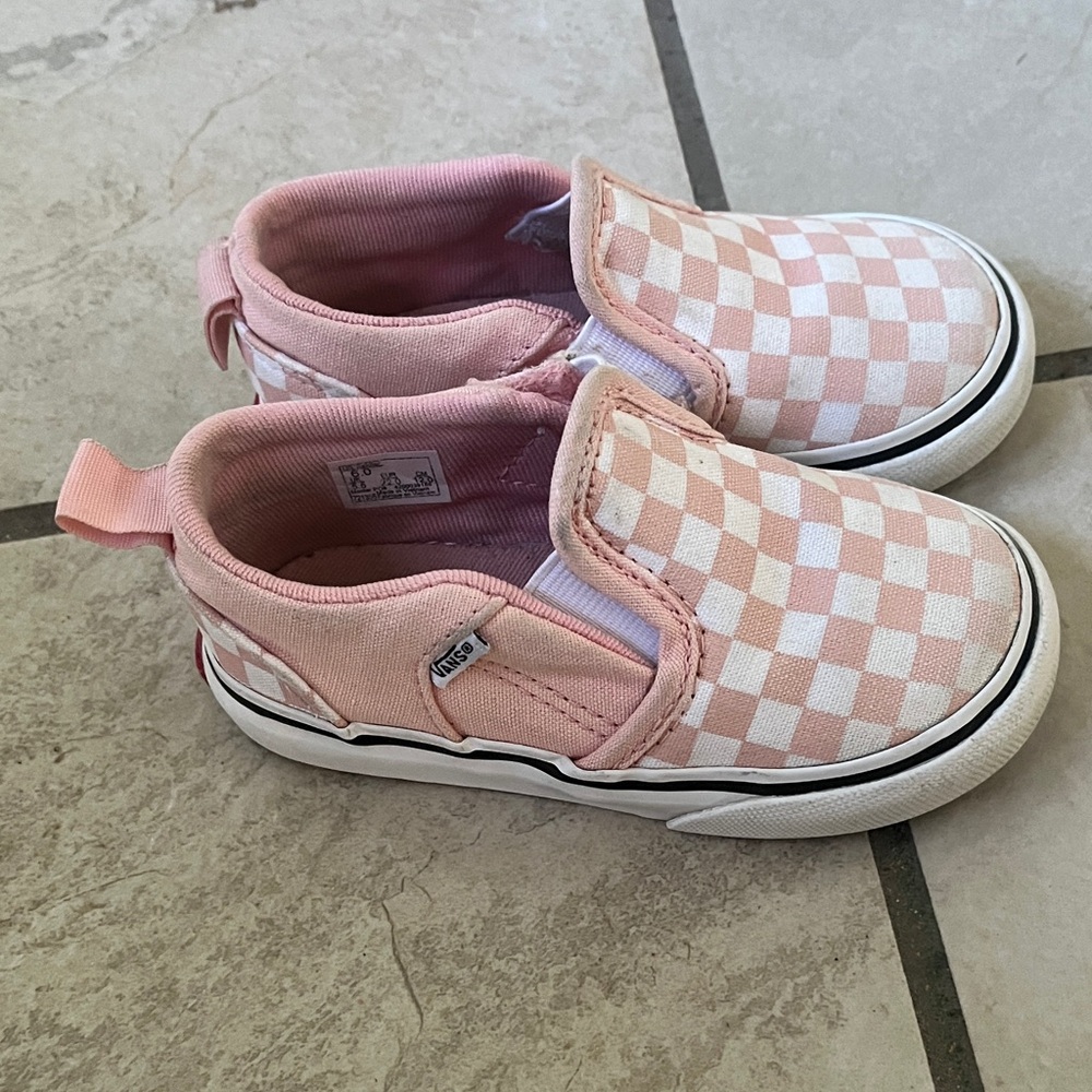 Pink checkered vans toddler size 6